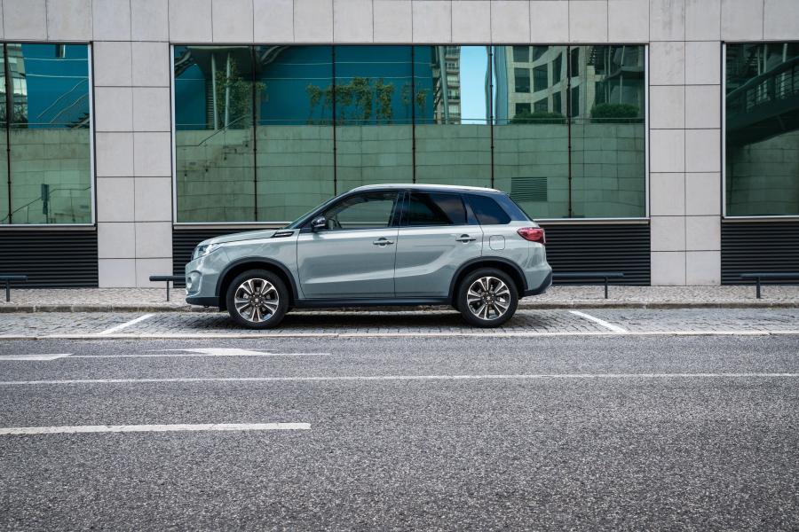  Suzuki Vitara 2018 года  (WW) (фото 16 из 41)